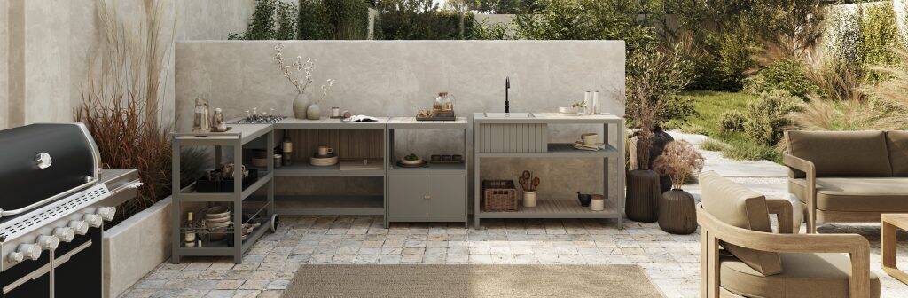 Outdoor Kitchen in Taupe