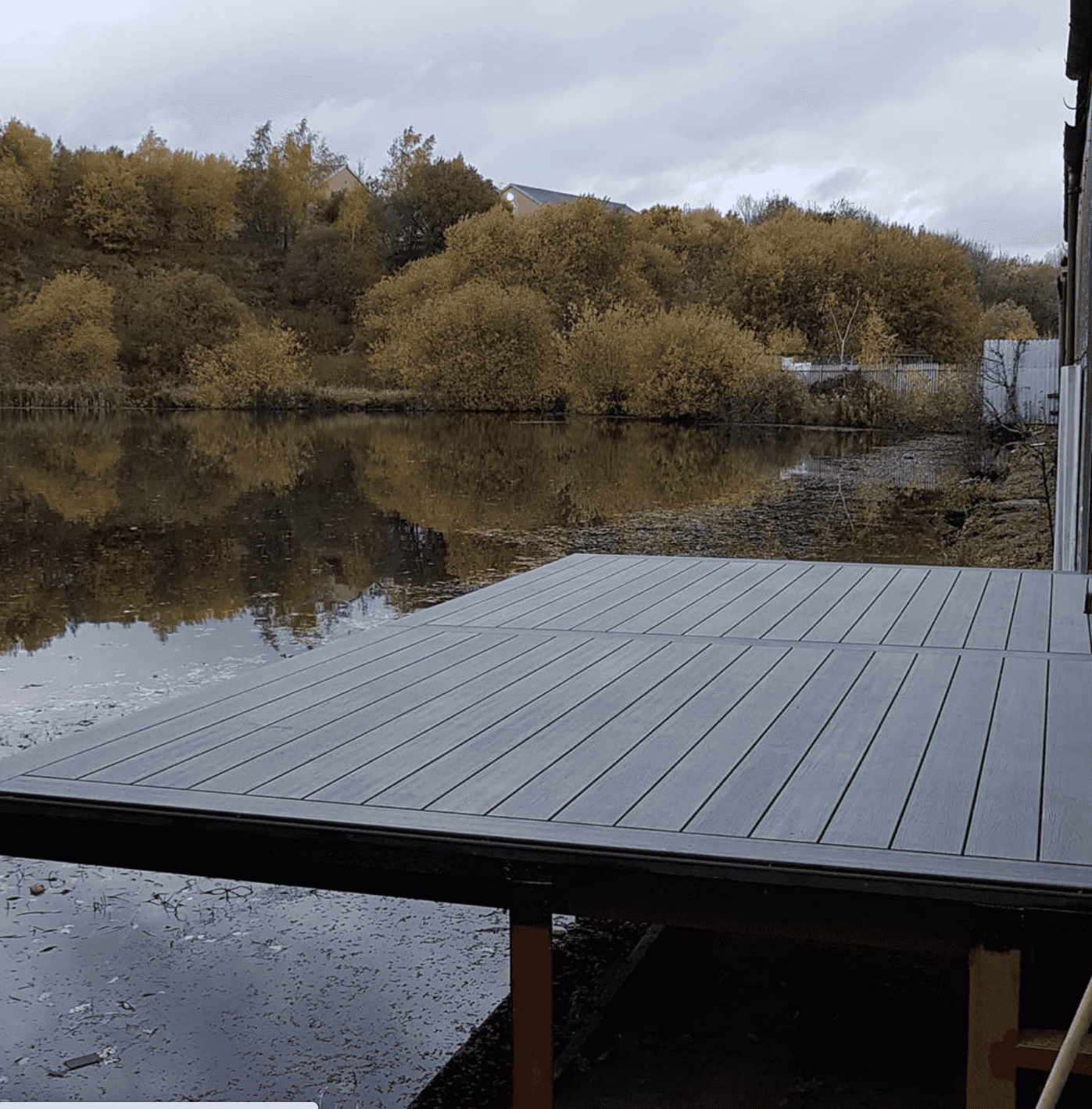 ECO16AR30_ Ecoscape Forma Argent Composite Decking_project 35_01